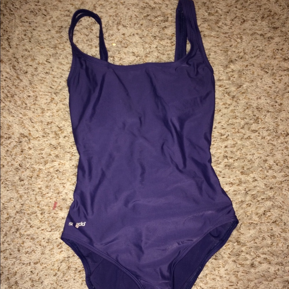 Speedo Swim Suit (women’s large)